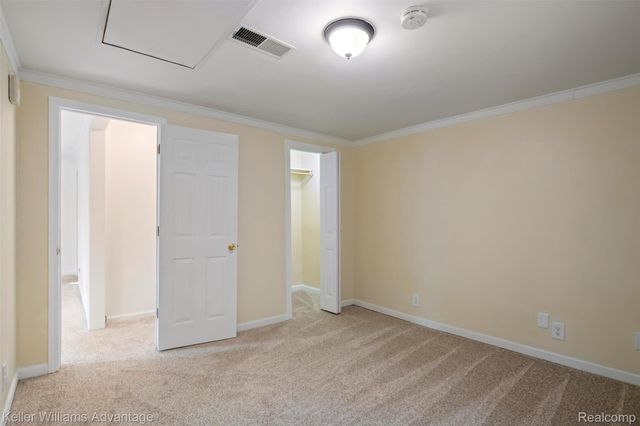 1345 Hendricks Way, Waterford Charter Township, MI 48328