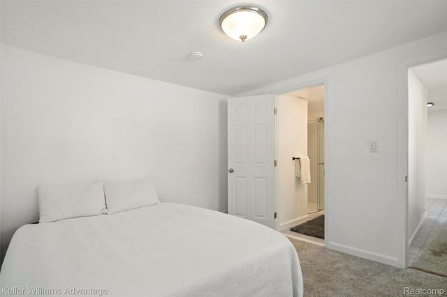 1345 Hendricks Way, Waterford Charter Township, MI 48328