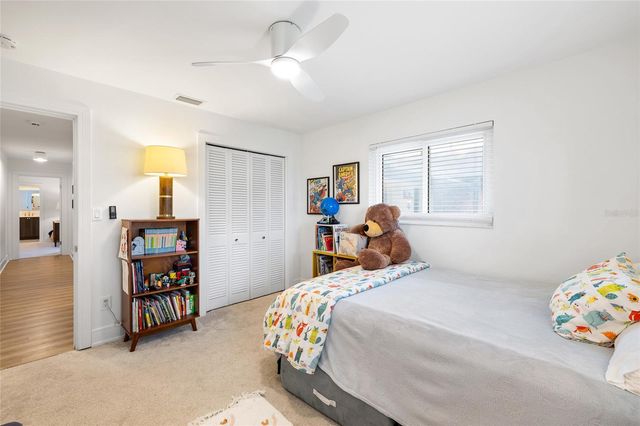 1201 87TH AVENUE N, St Petersburg, FL 33702