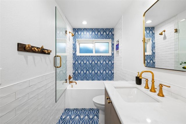 1201 87TH AVENUE N, St Petersburg, FL 33702