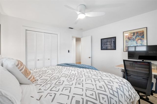 1201 87TH AVENUE N, St Petersburg, FL 33702