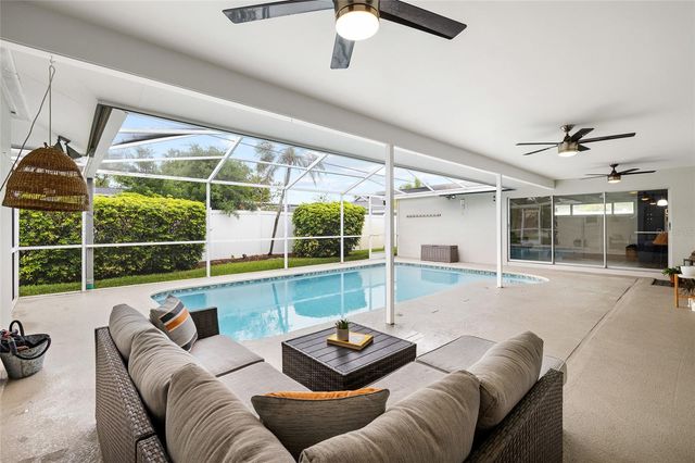 1201 87TH AVENUE N, St Petersburg, FL 33702