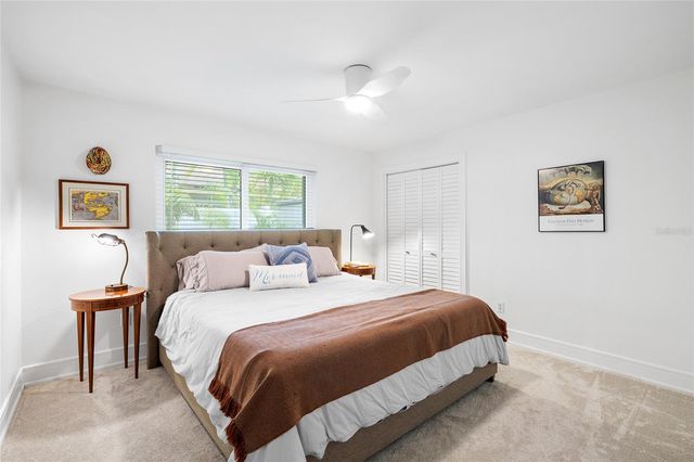 1201 87TH AVENUE N, St Petersburg, FL 33702