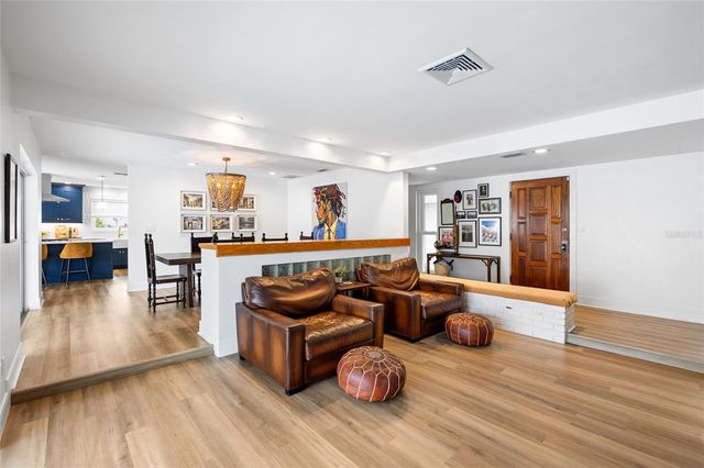 1201 87TH AVENUE N, St Petersburg, FL 33702