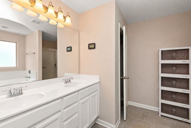 1104 Neeleys Bnd, Spring Hill, TN 37174