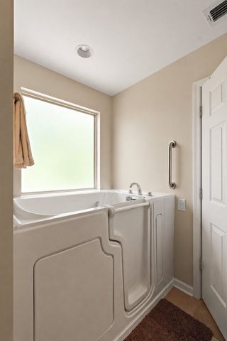 1104 Neeleys Bnd, Spring Hill, TN 37174
