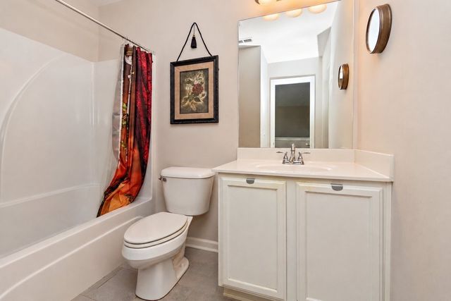 1104 Neeleys Bnd, Spring Hill, TN 37174