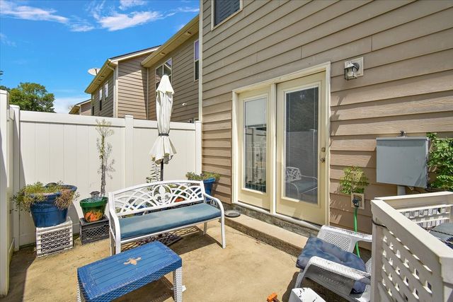 1104 Neeleys Bnd, Spring Hill, TN 37174