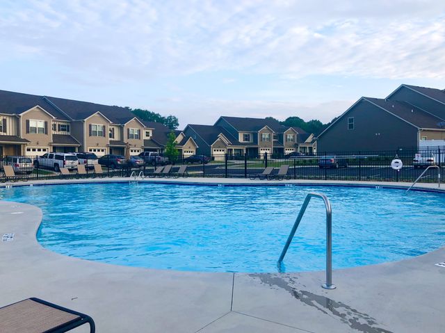 1104 Neeleys Bnd, Spring Hill, TN 37174