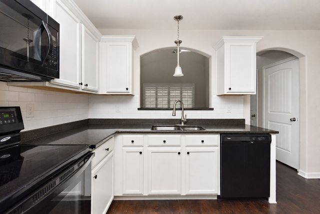 1104 Neeleys Bnd, Spring Hill, TN 37174