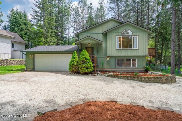 8694 N Clarkview Pl, Hayden Lake, ID 83835