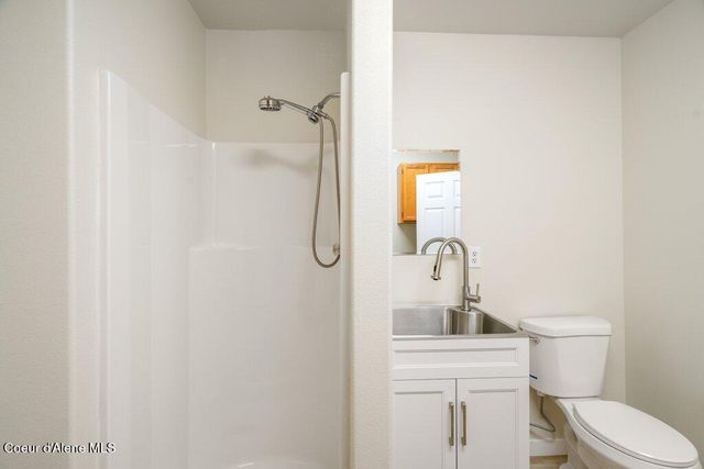 8694 N Clarkview Pl, Hayden Lake, ID 83835