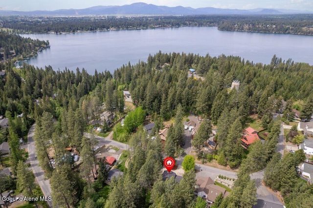 8694 N Clarkview Pl, Hayden Lake, ID 83835
