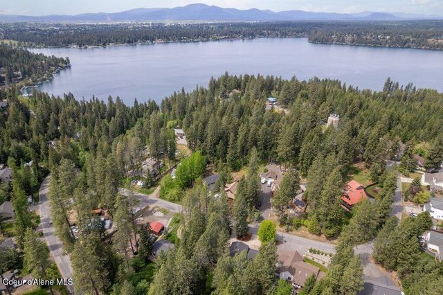 8694 N Clarkview Pl, Hayden Lake, ID 83835