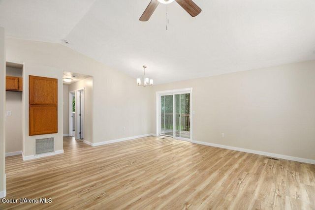 8694 N Clarkview Pl, Hayden Lake, ID 83835