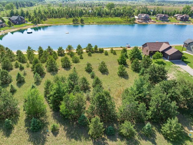 N7443 Silver Canoe Court, New Lisbon, WI 53950