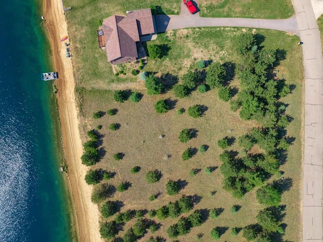 N7443 Silver Canoe Court, New Lisbon, WI 53950