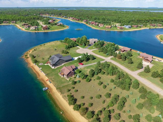 N7443 Silver Canoe Court, New Lisbon, WI 53950