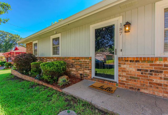 187 Meadowick Dr, Jacksonville, AR 72076
