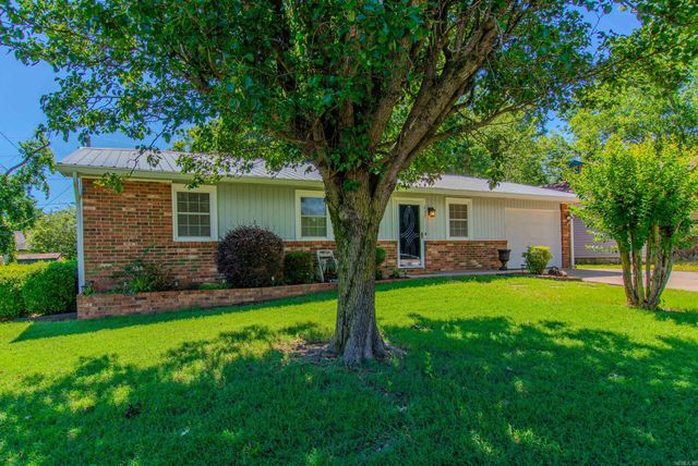 187 Meadowick Dr, Jacksonville, AR 72076