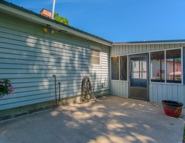 187 Meadowick Dr, Jacksonville, AR 72076