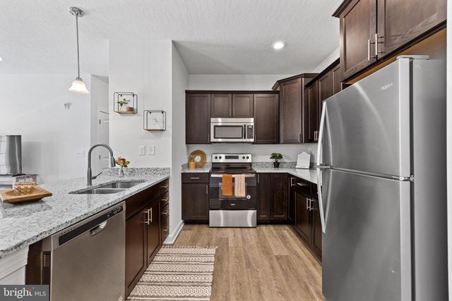 7202 WYNFIELD BOULEVARD, York, PA 17403