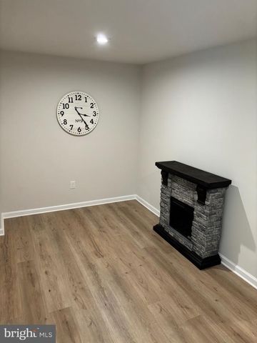 165 RILEY ST, Williamstown, NJ 08094