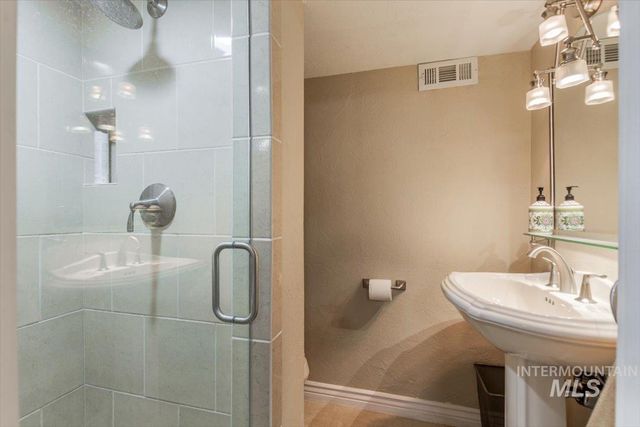 173 S 15th, Pocatello, ID 83201
