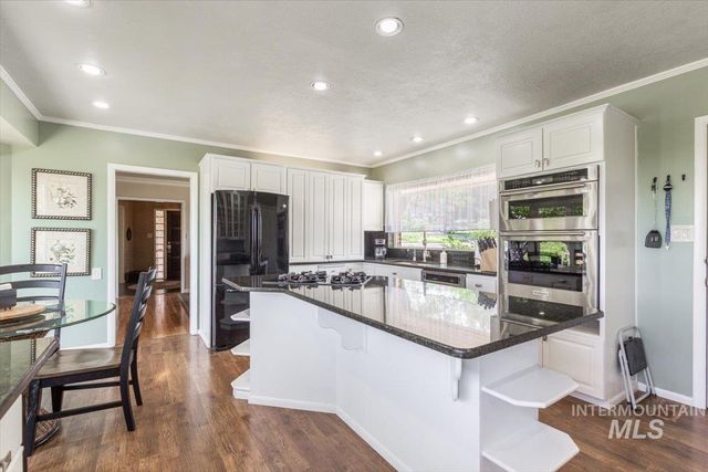 173 S 15th, Pocatello, ID 83201