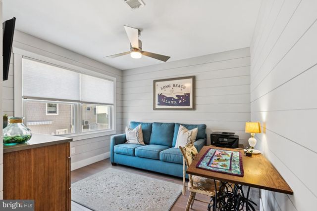 108 E 27TH ST, Ship Bottom, NJ 08008