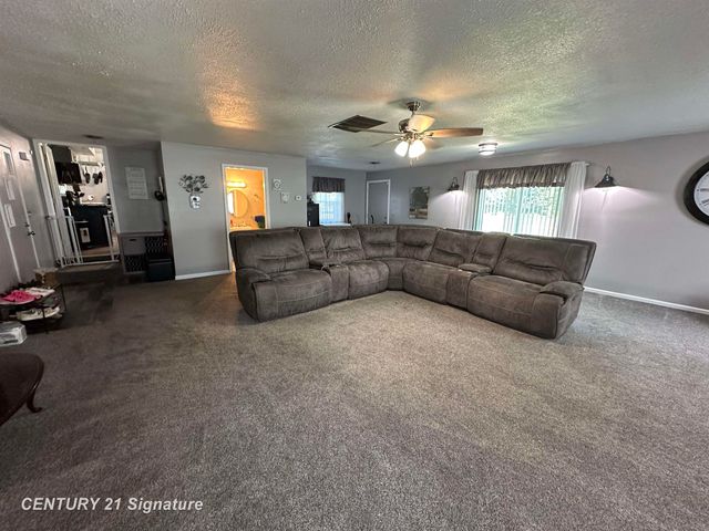 6320 W Frances Road, Vienna Twp, MI 48420