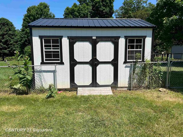 6320 W Frances Road, Vienna Twp, MI 48420
