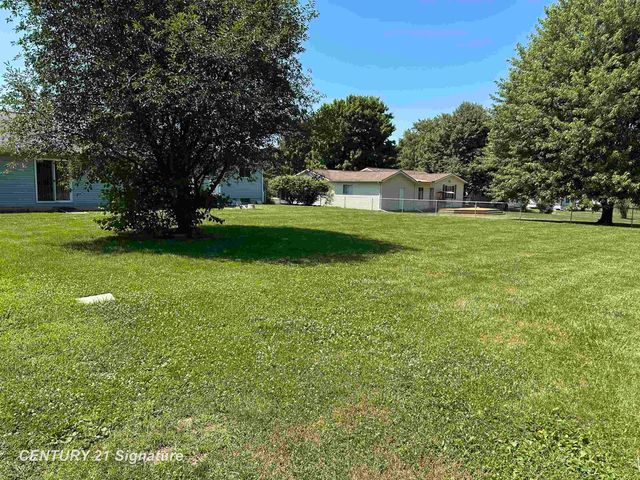 6320 W Frances Road, Vienna Twp, MI 48420