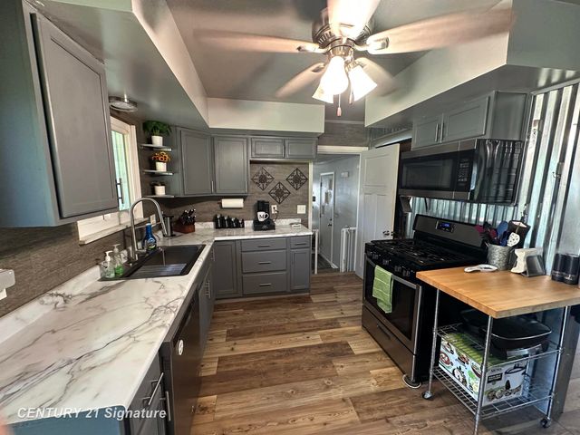6320 W Frances Road, Vienna Twp, MI 48420