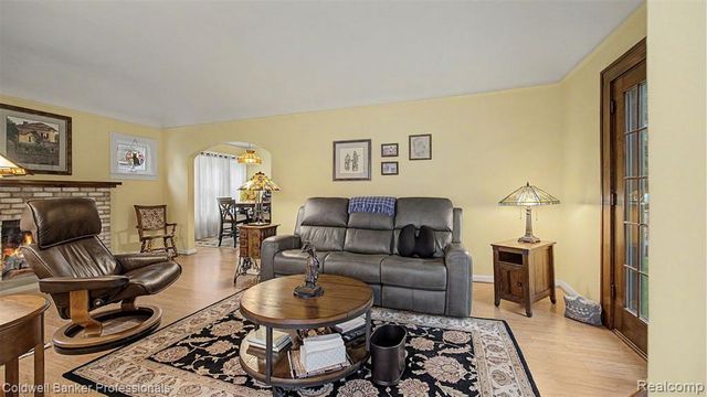 147 E Hazelhurst Street, Ferndale, MI 48220