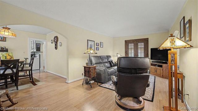 147 E Hazelhurst Street, Ferndale, MI 48220