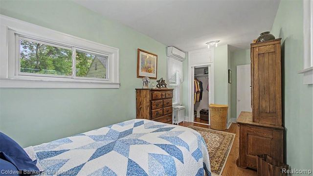 147 E Hazelhurst Street, Ferndale, MI 48220
