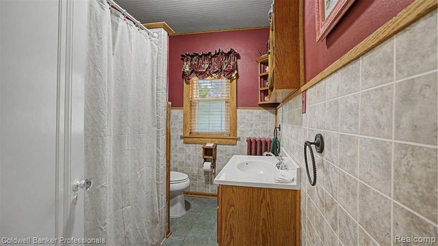 147 E Hazelhurst Street, Ferndale, MI 48220