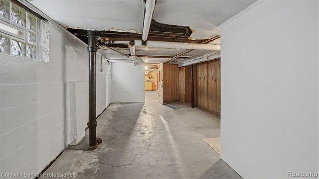 147 E Hazelhurst Street, Ferndale, MI 48220