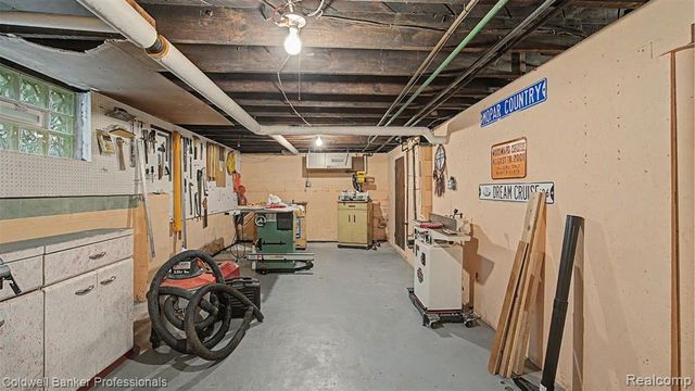 147 E Hazelhurst Street, Ferndale, MI 48220