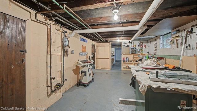 147 E Hazelhurst Street, Ferndale, MI 48220