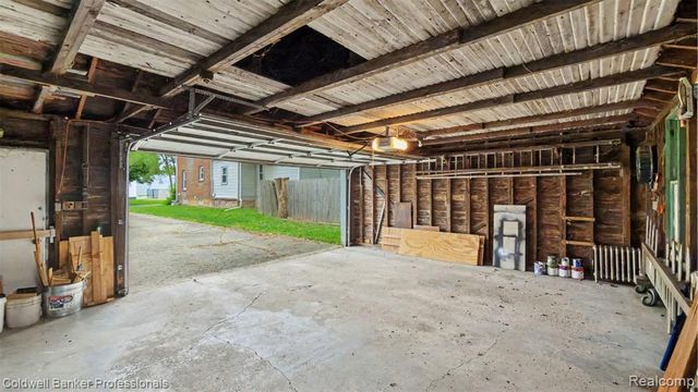147 E Hazelhurst Street, Ferndale, MI 48220