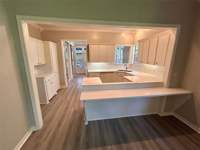 111 Dogwood Trail, Gun Barrel City, TX 75156
