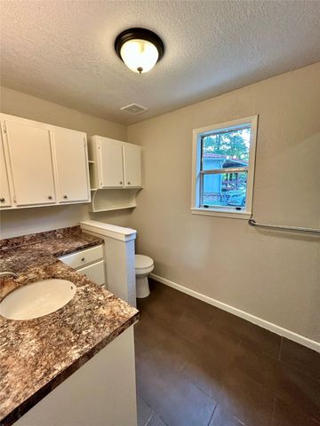 111 Dogwood Trail, Gun Barrel City, TX 75156