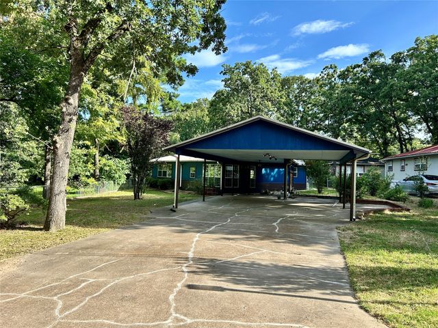 111 Dogwood Trail, Gun Barrel City, TX 75156
