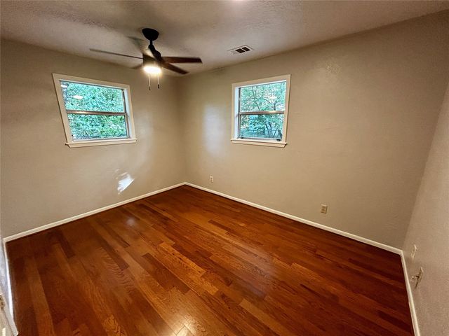 111 Dogwood Trail, Gun Barrel City, TX 75156