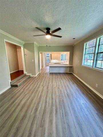 111 Dogwood Trail, Gun Barrel City, TX 75156