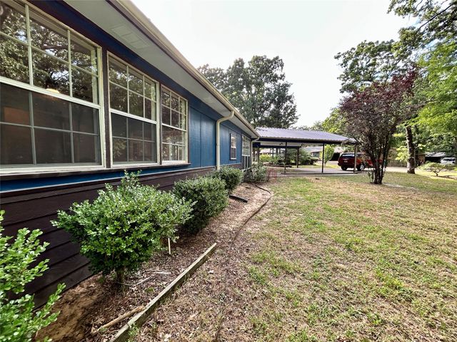 111 Dogwood Trail, Gun Barrel City, TX 75156