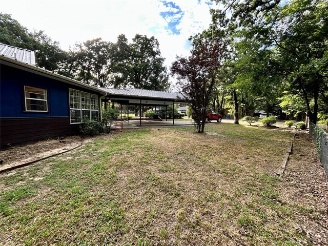 111 Dogwood Trail, Gun Barrel City, TX 75156