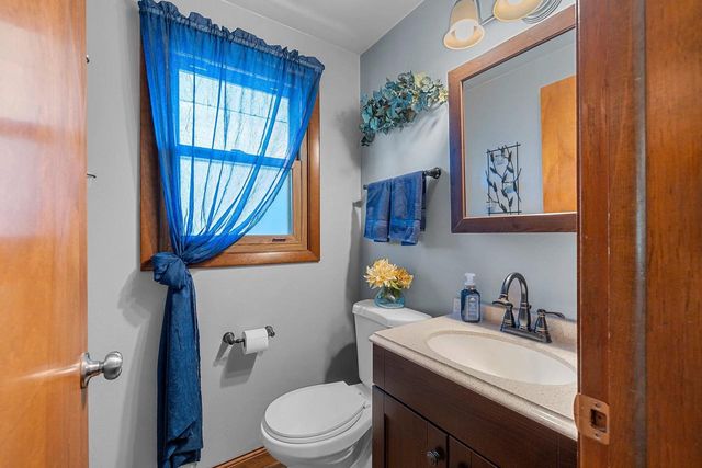 1016 CHANTEL STREET, Green Bay, WI 54304